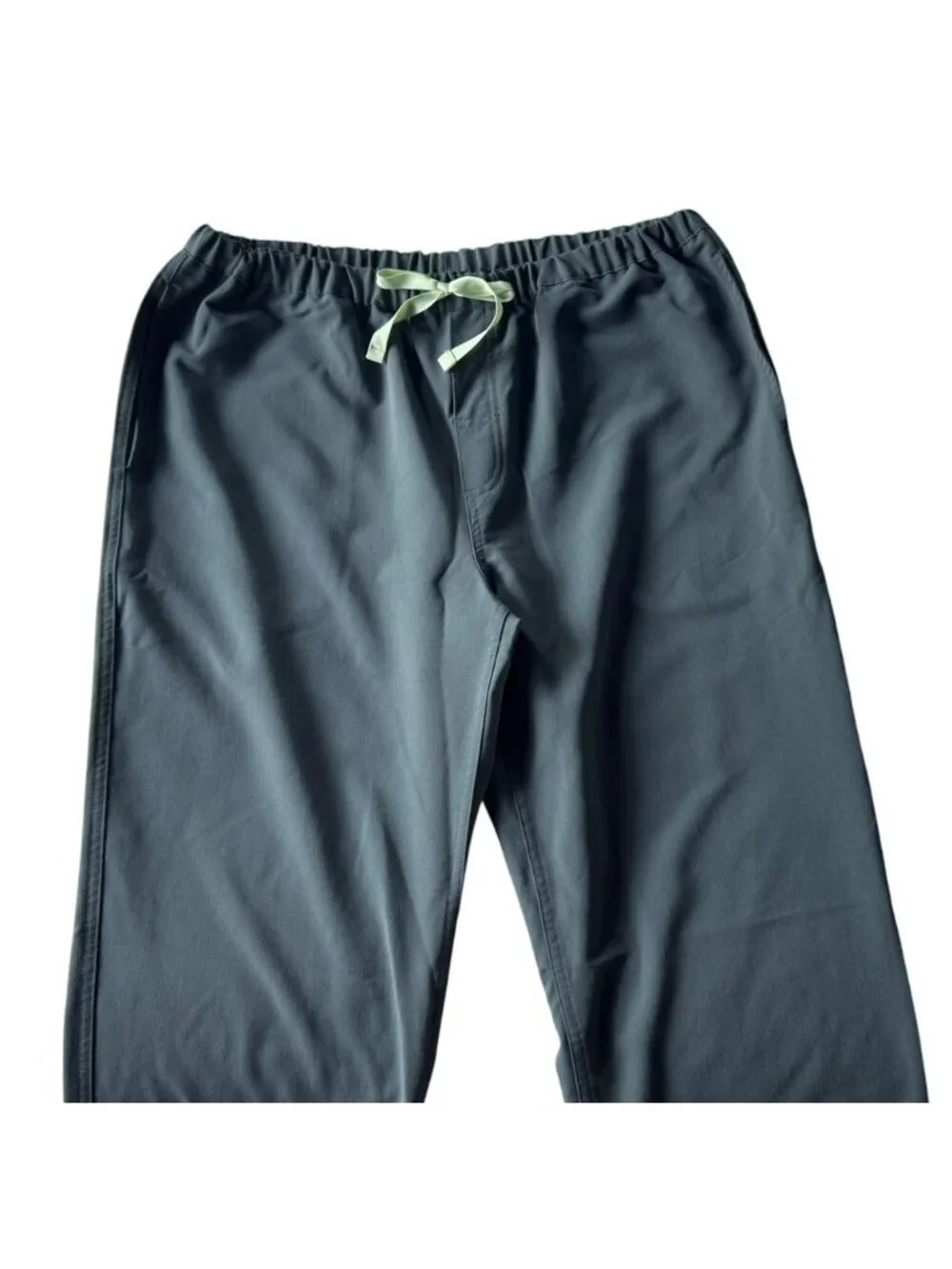 FIGS Men's Sz LS Large Short Pisco Technical Collection Bonsai Green Scrub Pants
